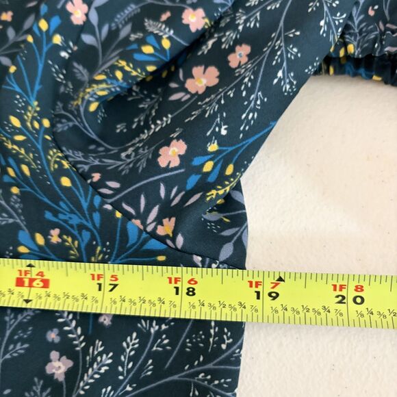 Loft T-Shirt Women's XS Blue Floral Long Sleeve V-Neck Printed Shirt Top Casual - Picture 7 of 7